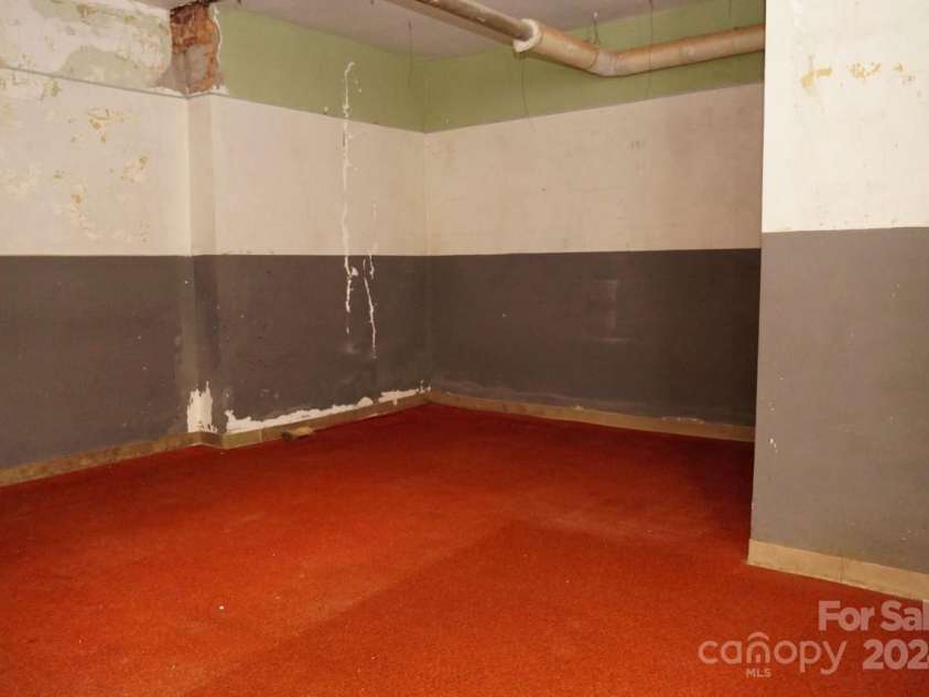 330 Carolina Drive, Tryon, NC 28782.  MLS# CAR4154073, YatesRealty ID 11822. 