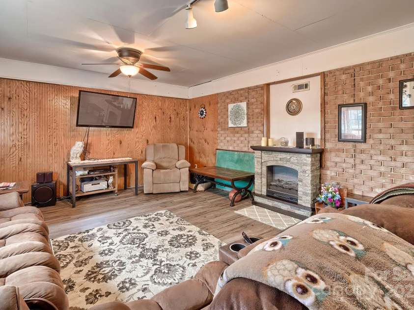 1467 Airport Road, Pageland, SC 29728.  MLS# CAR4123992, YatesRealty ID 11823. 