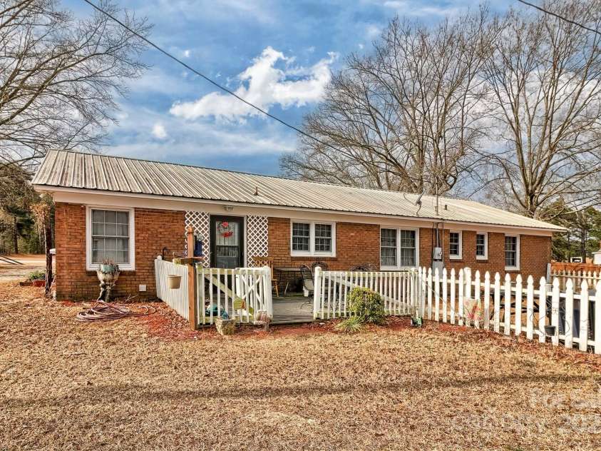 1467 Airport Road, Pageland, SC 29728.  MLS# CAR4123992, YatesRealty ID 11823. 