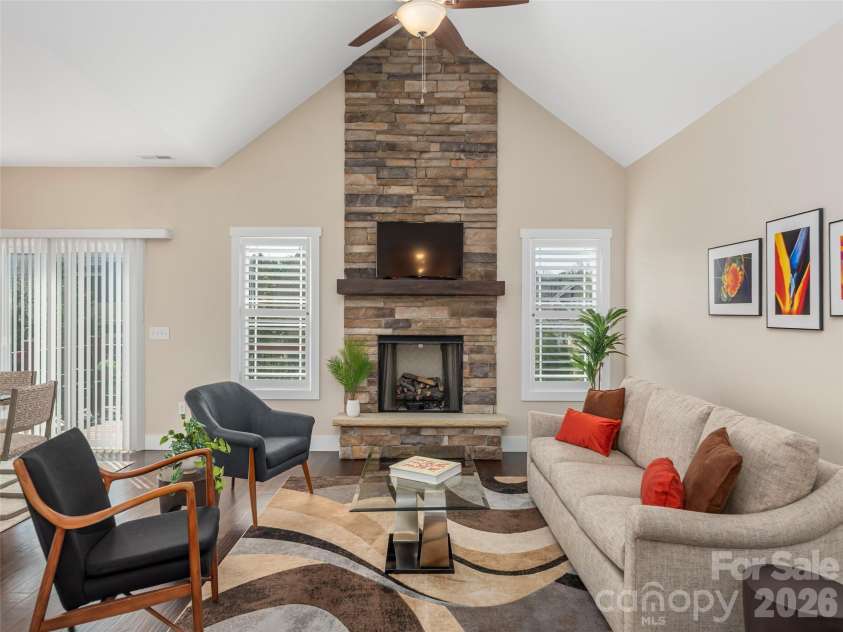 63 Leyland Circle, Hendersonville, NC 28792.  MLS# CAR4361043, YatesRealty ID 11823. 