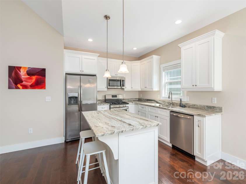 63 Leyland Circle, Hendersonville, NC 28792.  MLS# CAR4361043, YatesRealty ID 11823. 