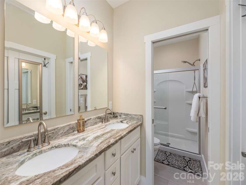 63 Leyland Circle, Hendersonville, NC 28792.  MLS# CAR4361043, YatesRealty ID 11823. 