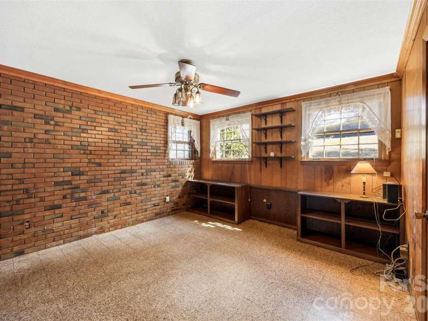 2968 Club Drive, Gastonia, NC 28054.  MLS# CAR4354089, YatesRealty ID 11826. 