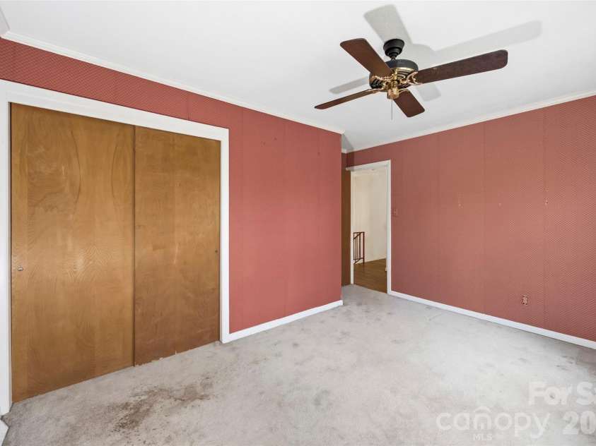 2968 Club Drive, Gastonia, NC 28054.  MLS# CAR4354089, YatesRealty ID 11826. 