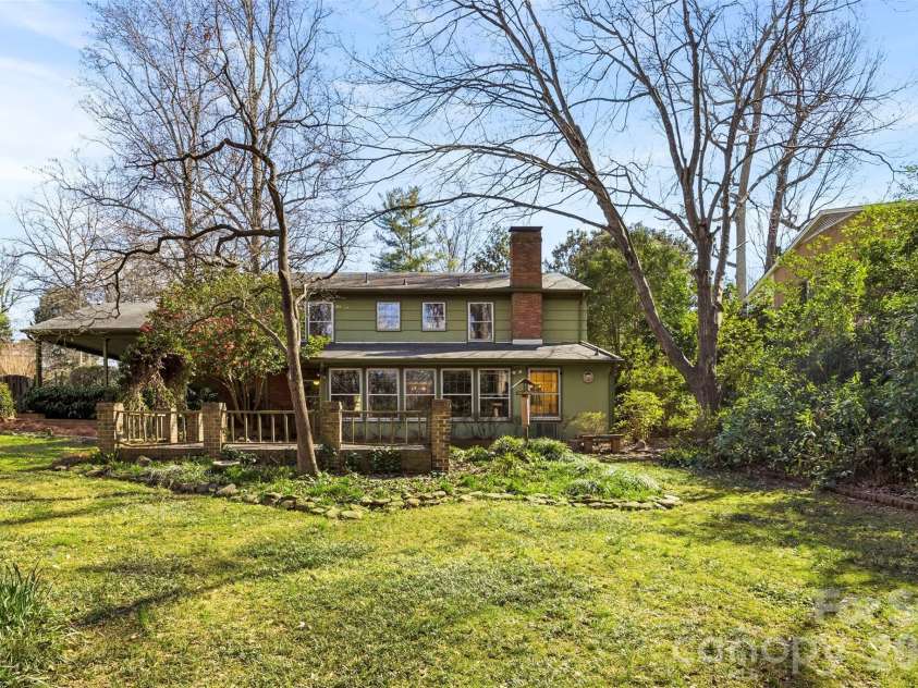 2968 Club Drive, Gastonia, NC 28054.  MLS# CAR4354089, YatesRealty ID 11826. 