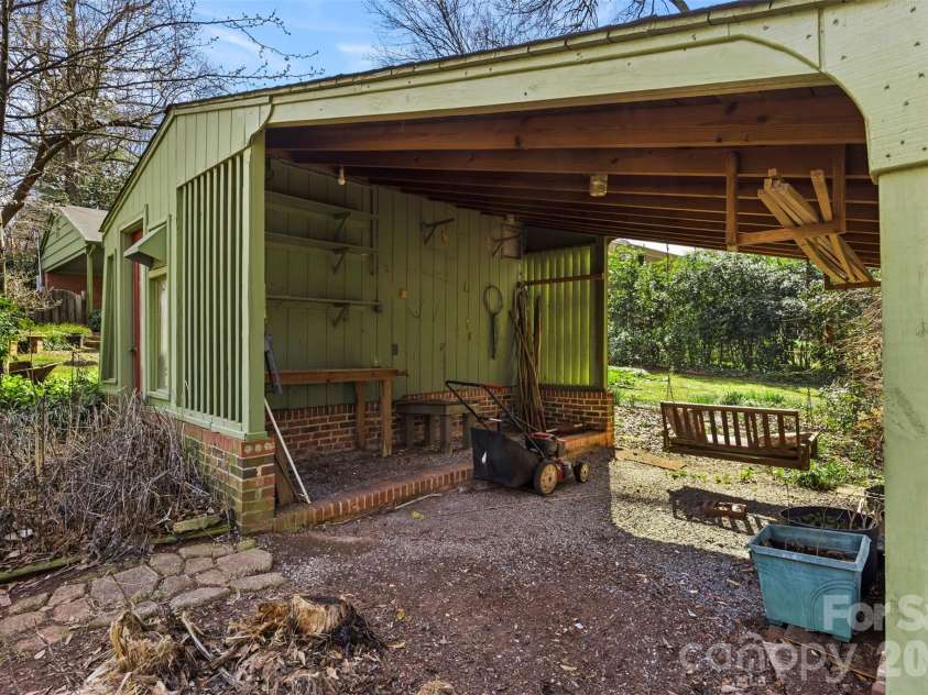 2968 Club Drive, Gastonia, NC 28054.  MLS# CAR4354089, YatesRealty ID 11826. 