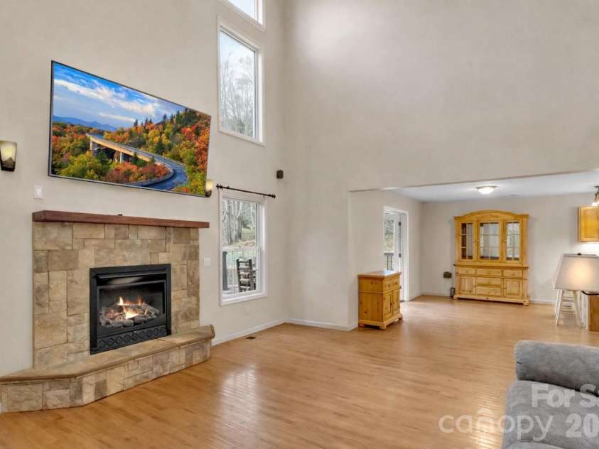 115 Fugitive Run, Sylva, NC 28779.  MLS# CAR4354500, YatesRealty ID 11828. 