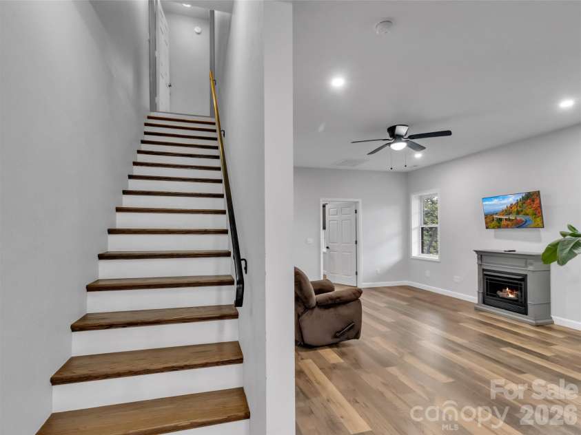 115 Fugitive Run, Sylva, NC 28779.  MLS# CAR4354500, YatesRealty ID 11828. 