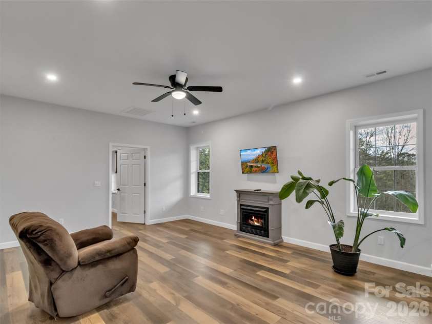 115 Fugitive Run, Sylva, NC 28779.  MLS# CAR4354500, YatesRealty ID 11828. 