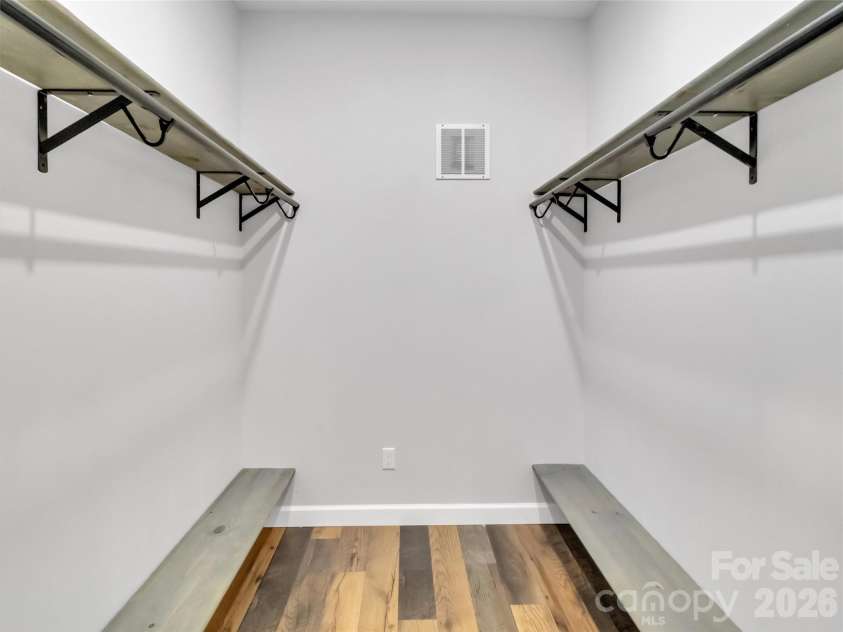 115 Fugitive Run, Sylva, NC 28779.  MLS# CAR4354500, YatesRealty ID 11828. 