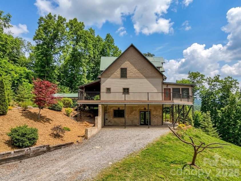 115 Fugitive Run, Sylva, NC 28779.  MLS# CAR4354500, YatesRealty ID 11828. 