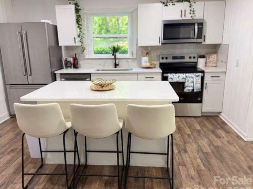 123 Riverside Drive, Mount Holly, NC 28120.  MLS# CAR4388730, YatesRealty ID 1183. 