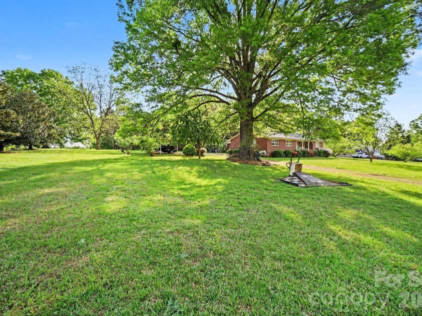 1314 Union Road, Gastonia, NC 28054.  MLS# CAR4367668, YatesRealty ID 11830. 