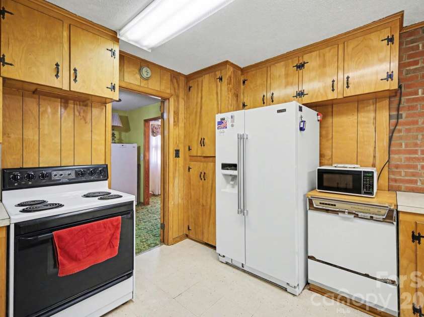 1314 Union Road, Gastonia, NC 28054.  MLS# CAR4367668, YatesRealty ID 11830. 