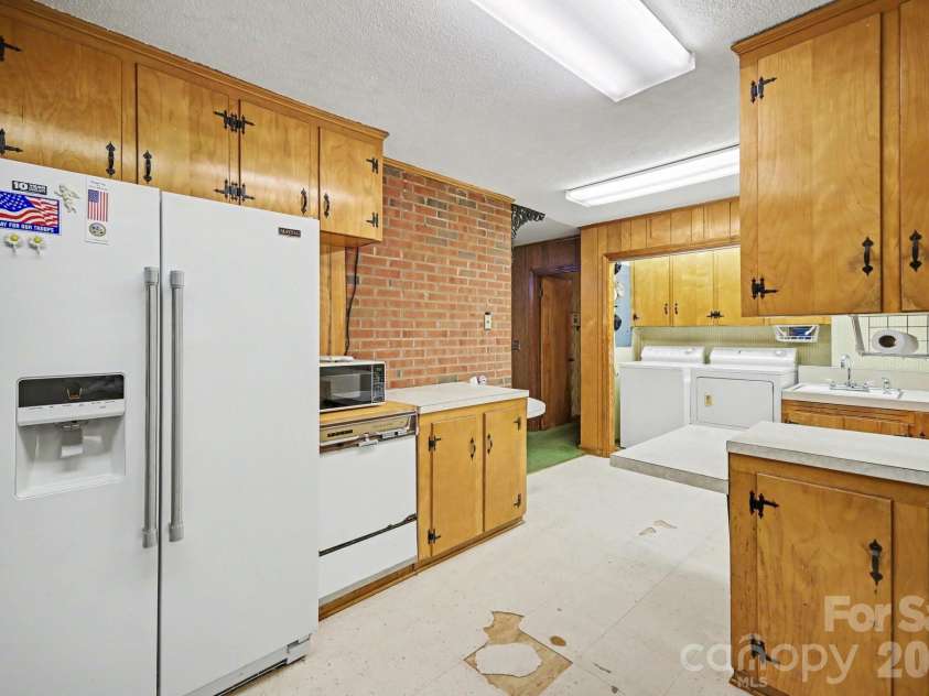 1314 Union Road, Gastonia, NC 28054.  MLS# CAR4367668, YatesRealty ID 11830. 