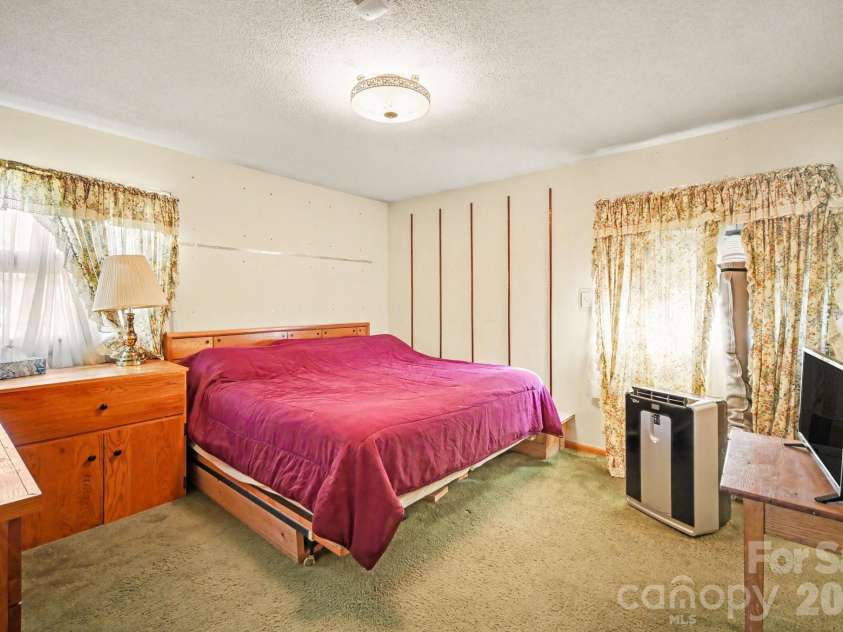 1314 Union Road, Gastonia, NC 28054.  MLS# CAR4367668, YatesRealty ID 11830. 