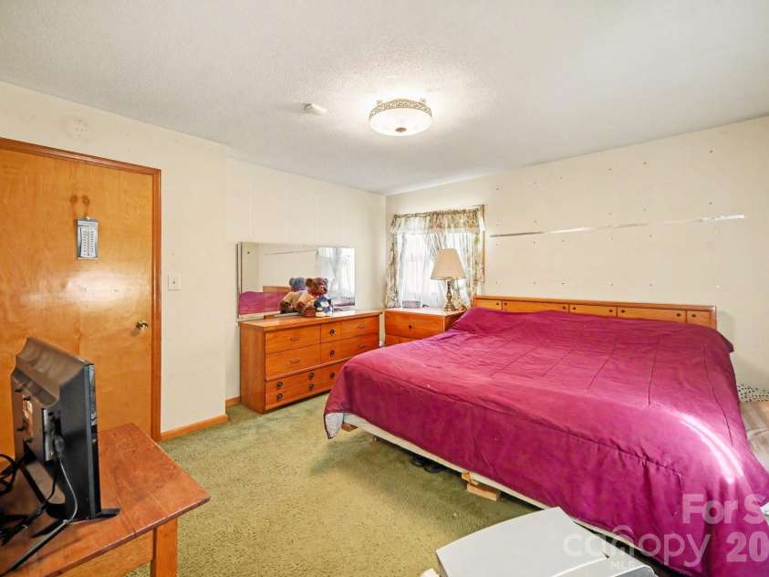 1314 Union Road, Gastonia, NC 28054.  MLS# CAR4367668, YatesRealty ID 11830. 