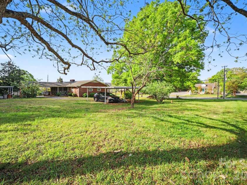 1314 Union Road, Gastonia, NC 28054.  MLS# CAR4367668, YatesRealty ID 11830. 