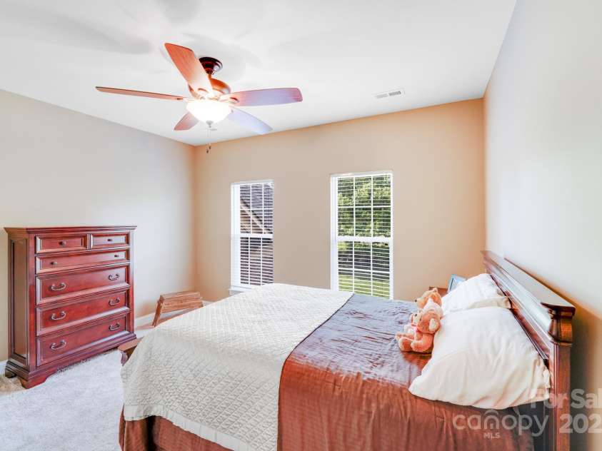 9433 Stonebridge Way, Mint Hill, NC 28227.  MLS# CAR4253893, YatesRealty ID 11830. 