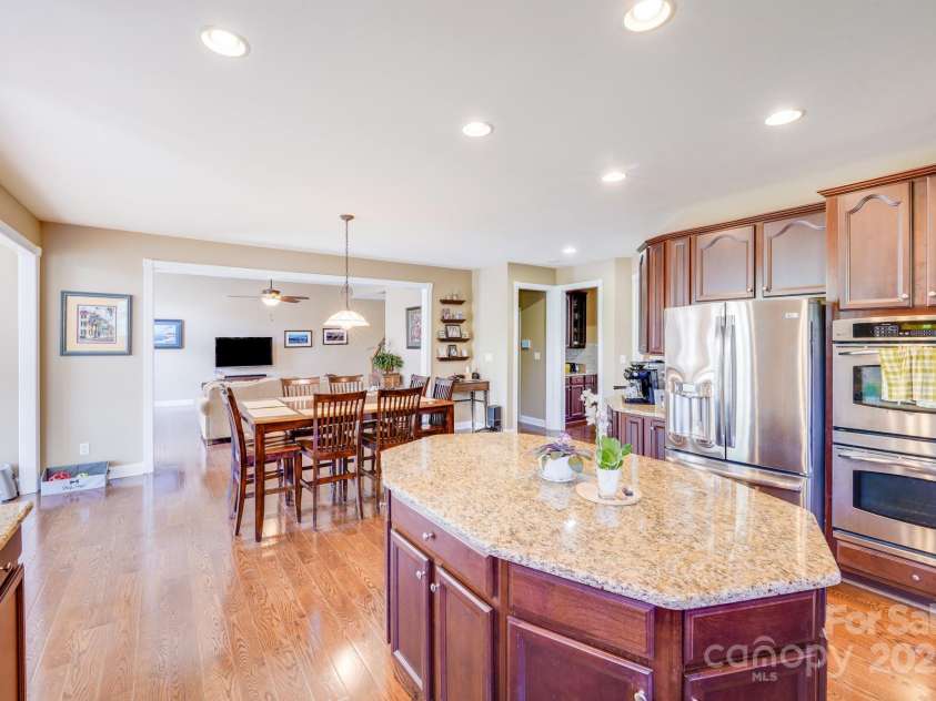 9433 Stonebridge Way, Mint Hill, NC 28227.  MLS# CAR4253893, YatesRealty ID 11830. 