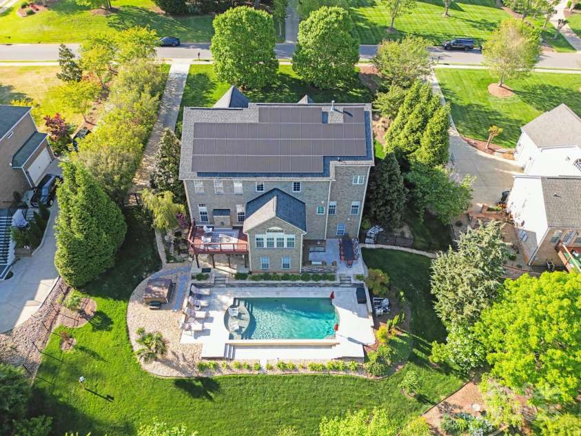 9433 Stonebridge Way, Mint Hill, NC 28227.  MLS# CAR4253893, YatesRealty ID 11830. Hot tub does not convey.