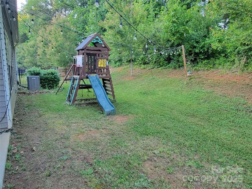 5031 Burnwald Court, Fort Mill, SC 29715.  MLS# CAR4254602, YatesRealty ID 11831. Backyard
