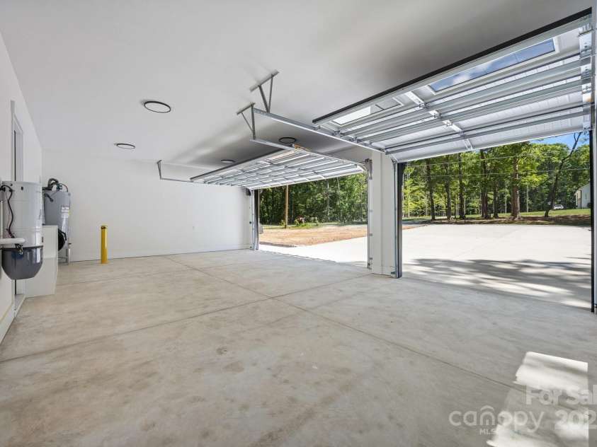 1408 Bloomsberry Lane, Waxhaw, NC 28173.  MLS# CAR4256550, YatesRealty ID 11833. 