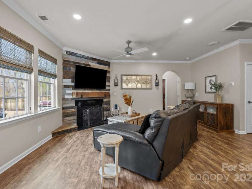 5030 Lily Pond Circle, Waxhaw, NC 28173.  MLS# CAR4238229, YatesRealty ID 11834. 