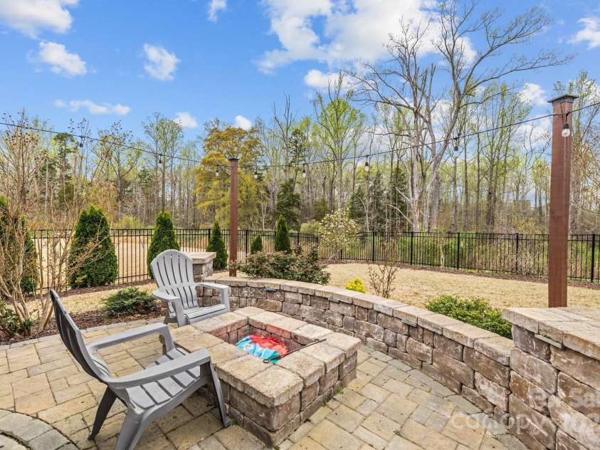 5030 Lily Pond Circle, Waxhaw, NC 28173.  MLS# CAR4238229, YatesRealty ID 11834. 