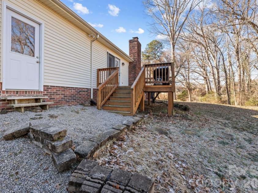 6200 Starlight Drive, Concord, NC 28027.  MLS# CAR4339866, YatesRealty ID 11834. 