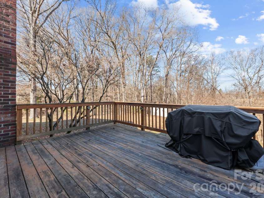 6200 Starlight Drive, Concord, NC 28027.  MLS# CAR4339866, YatesRealty ID 11834. 