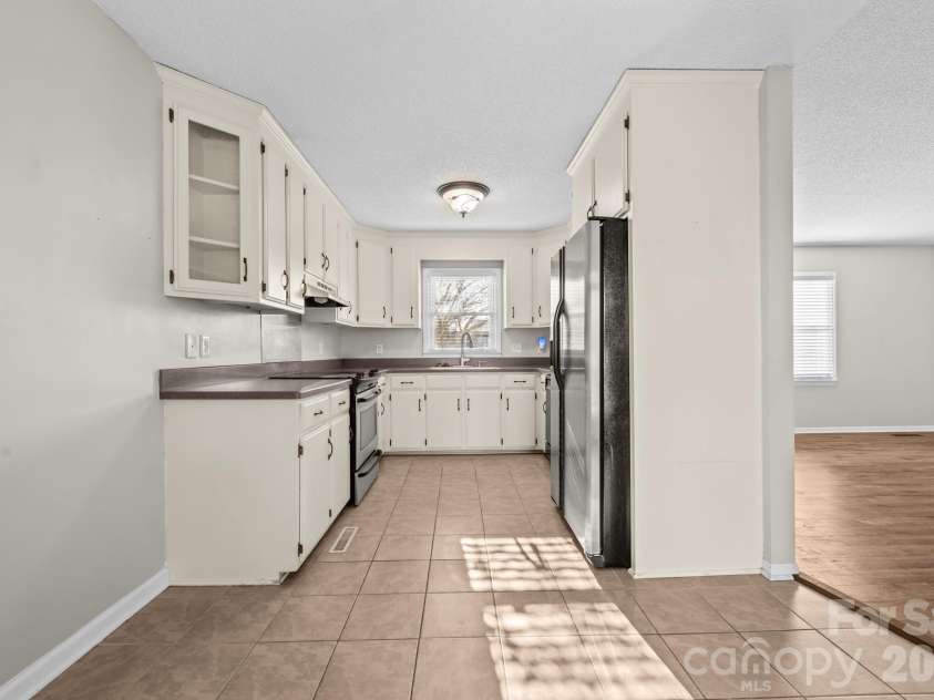 6200 Starlight Drive, Concord, NC 28027.  MLS# CAR4339866, YatesRealty ID 11834. 