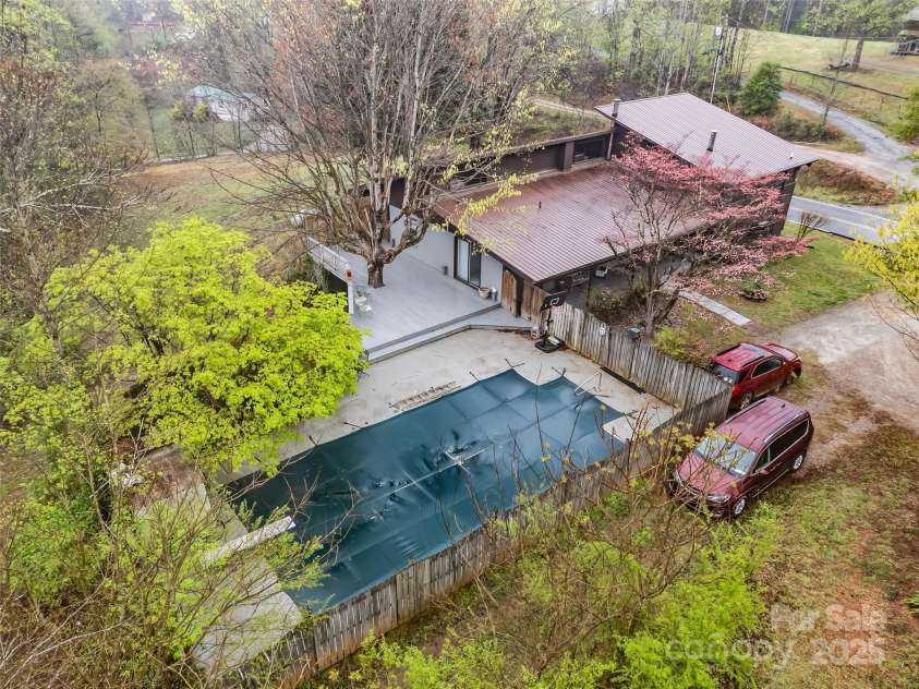 2162 Lytle Mountain Road, Marion, NC 28752.  MLS# CAR4248693, YatesRealty ID 11835. 