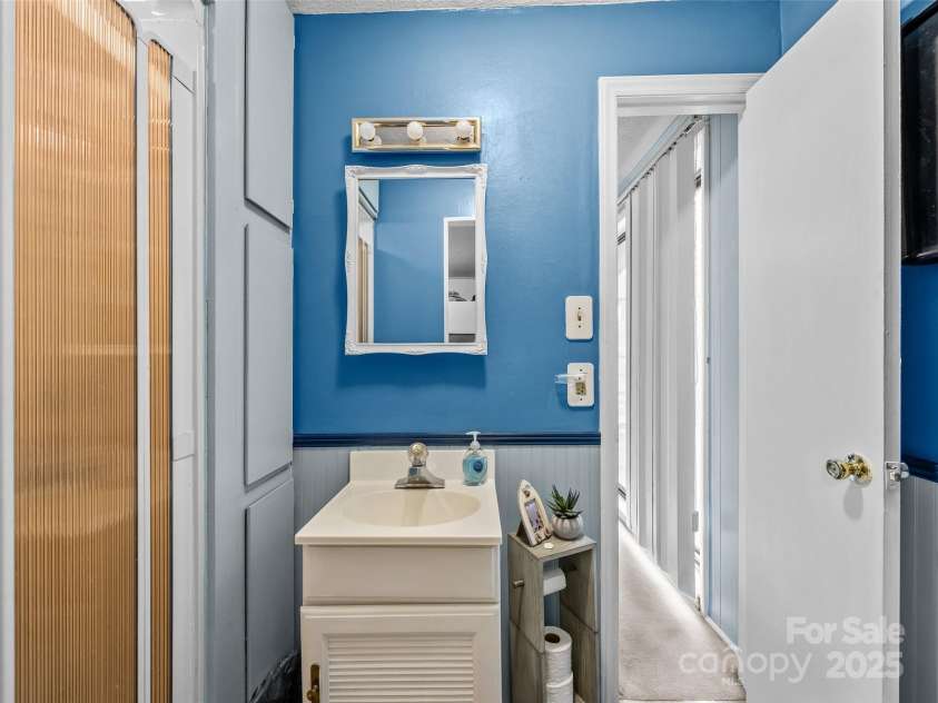 2162 Lytle Mountain Road, Marion, NC 28752.  MLS# CAR4248693, YatesRealty ID 11835. 