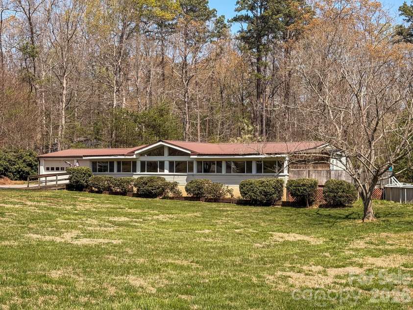 2746 Orangewood Lane, Newton, NC 28658.  MLS# CAR4364989, YatesRealty ID 11836. 