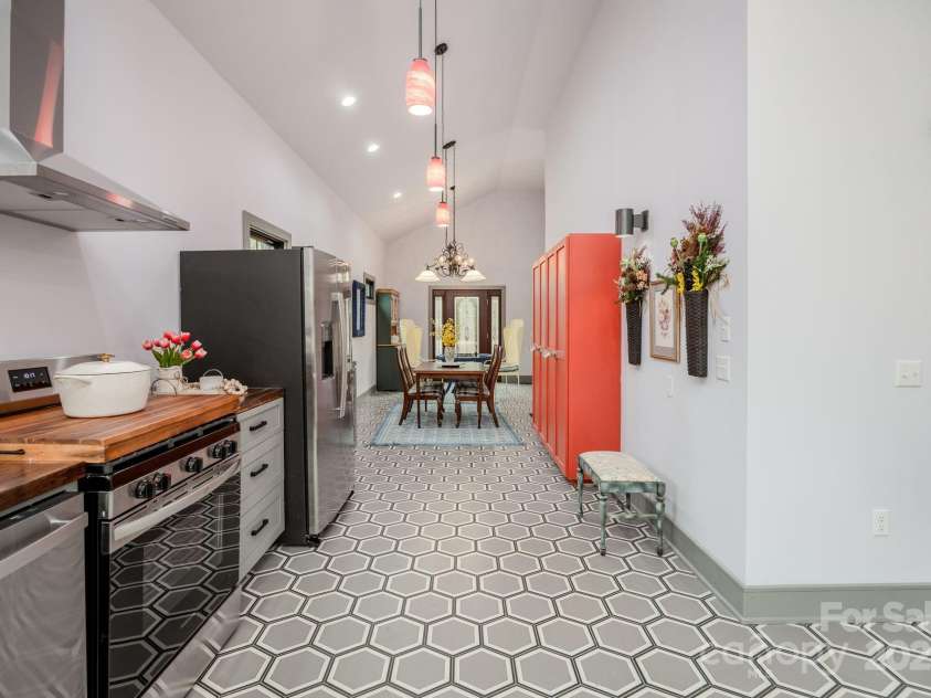 408 Hudson Street, Winnsboro, SC 29180.  MLS# CAR4223214, YatesRealty ID 11836. 