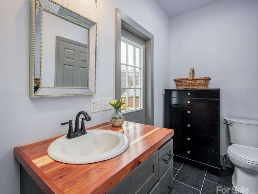 408 Hudson Street, Winnsboro, SC 29180.  MLS# CAR4223214, YatesRealty ID 11836. 