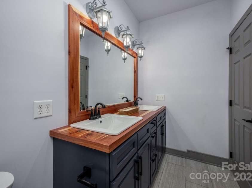 408 Hudson Street, Winnsboro, SC 29180.  MLS# CAR4223214, YatesRealty ID 11836. 