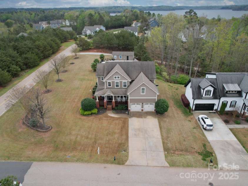 15211 Windward Lane, Lancaster, SC 29720.  MLS# CAR4241673, YatesRealty ID 11837. 