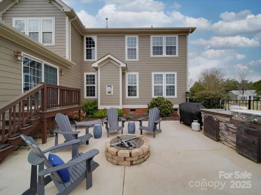 15211 Windward Lane, Lancaster, SC 29720.  MLS# CAR4241673, YatesRealty ID 11837. 