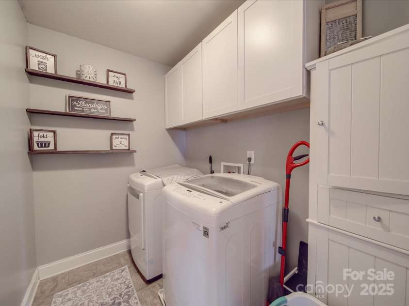 15211 Windward Lane, Lancaster, SC 29720.  MLS# CAR4241673, YatesRealty ID 11837. 