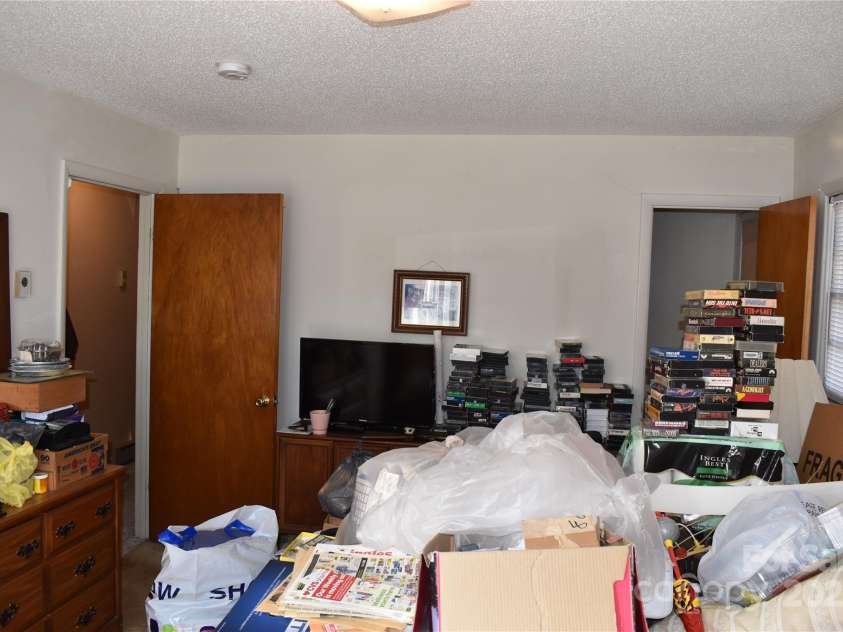 713 Arrowhead Trail, Marion, NC 28752.  MLS# CAR4219404, YatesRealty ID 1184. 