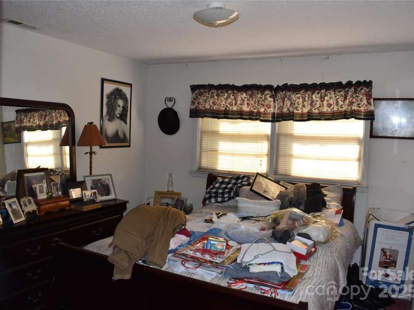 713 Arrowhead Trail, Marion, NC 28752.  MLS# CAR4219404, YatesRealty ID 1184. 