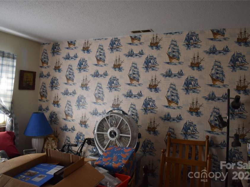 713 Arrowhead Trail, Marion, NC 28752.  MLS# CAR4219404, YatesRealty ID 1184. 