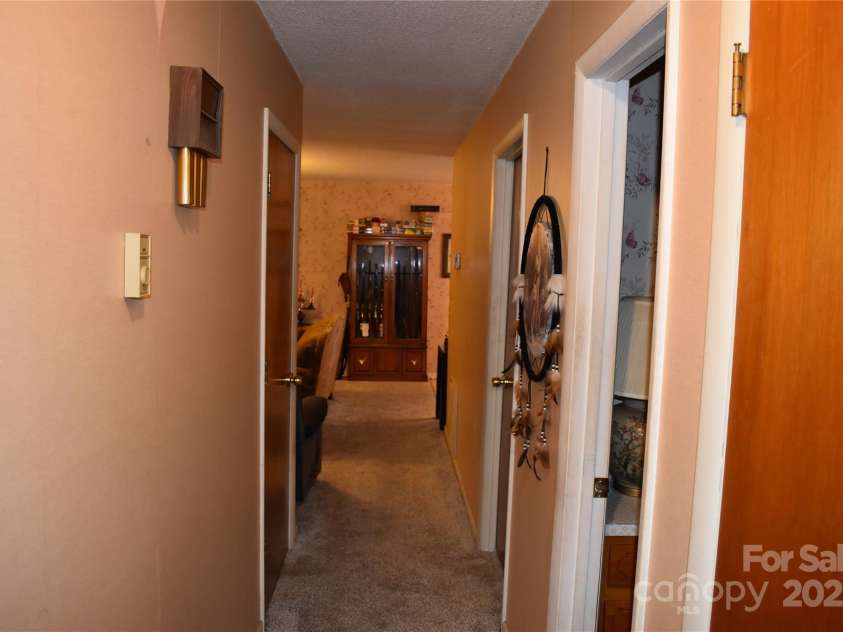 713 Arrowhead Trail, Marion, NC 28752.  MLS# CAR4219404, YatesRealty ID 1184. 