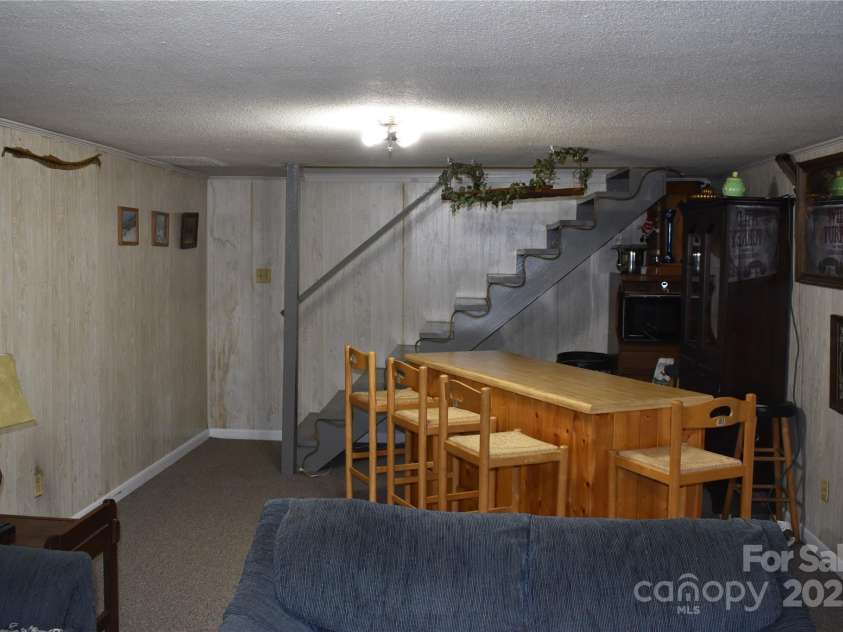 713 Arrowhead Trail, Marion, NC 28752.  MLS# CAR4219404, YatesRealty ID 1184. 