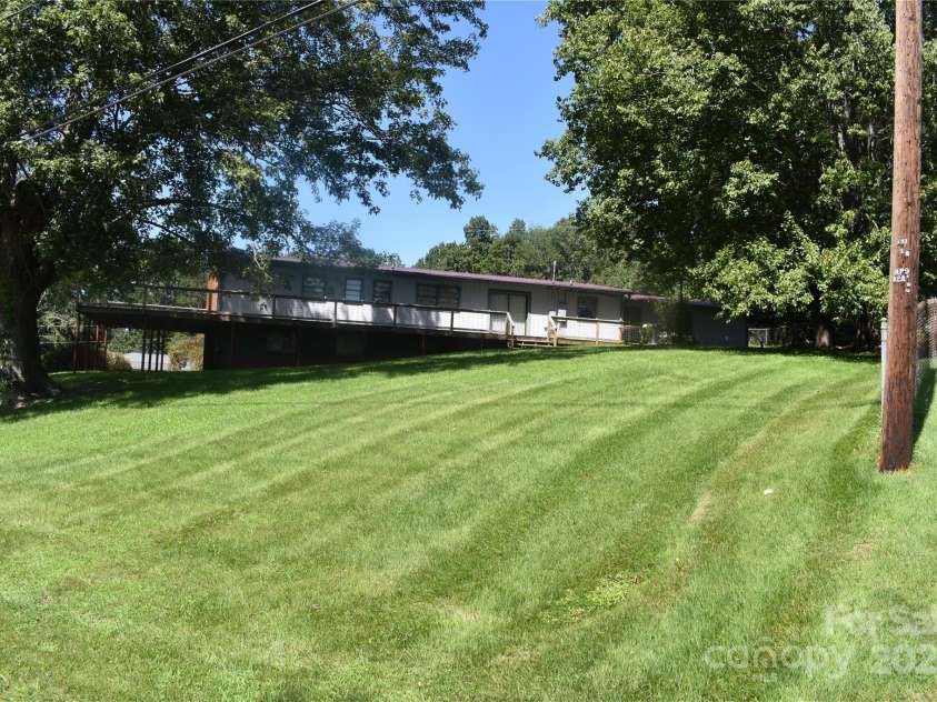 713 Arrowhead Trail, Marion, NC 28752.  MLS# CAR4219404, YatesRealty ID 1184. 