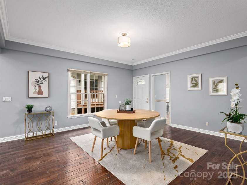 38 Pinnacle Point Drive, Asheville, NC 28805.  MLS# CAR4245433, YatesRealty ID 11840. 