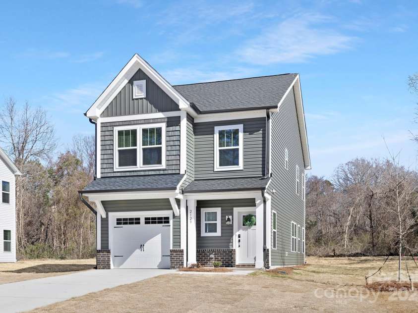 2129 Tom Sadler Road, Charlotte, NC 28214.  MLS# CAR4248466, YatesRealty ID 11841. 