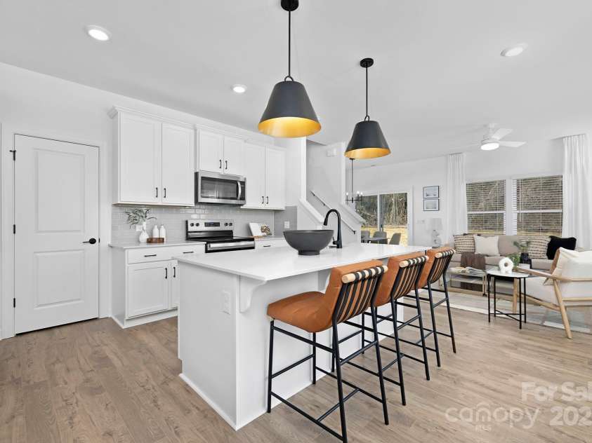 2129 Tom Sadler Road, Charlotte, NC 28214.  MLS# CAR4248466, YatesRealty ID 11841. 